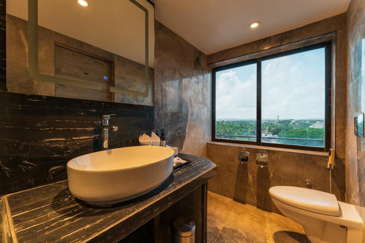 Regenta Central Imperial Candolim Goa Экстерьер фото